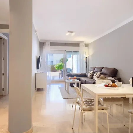 Oasis La Cala 2, Beautiful Terrace ,pools, Parking