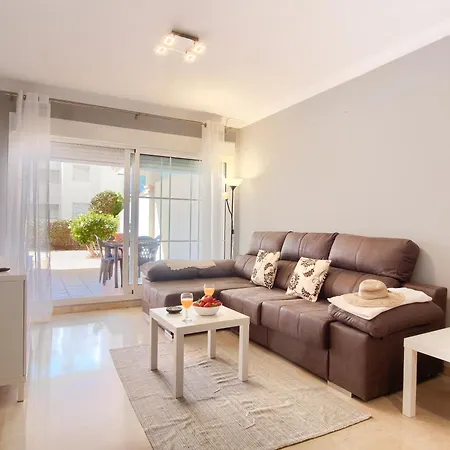 Oasis La Cala 2, Beautiful Terrace ,pools, Parking *