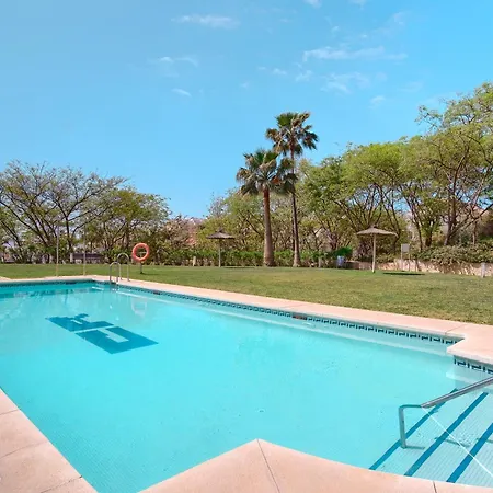 Oasis La Cala 2, Beautiful Terrace ,pools, Parking *