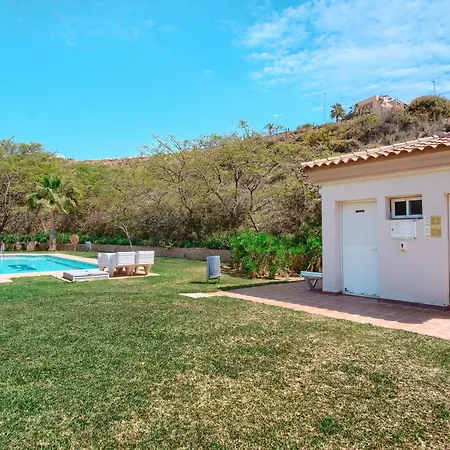 Apartment Oasis La Cala 2, Beautiful Terrace ,pools, Parking